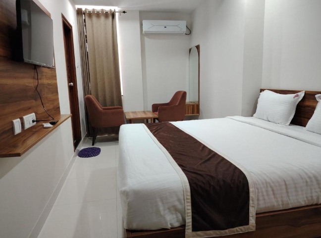Hotel Varsha Grand Hotel